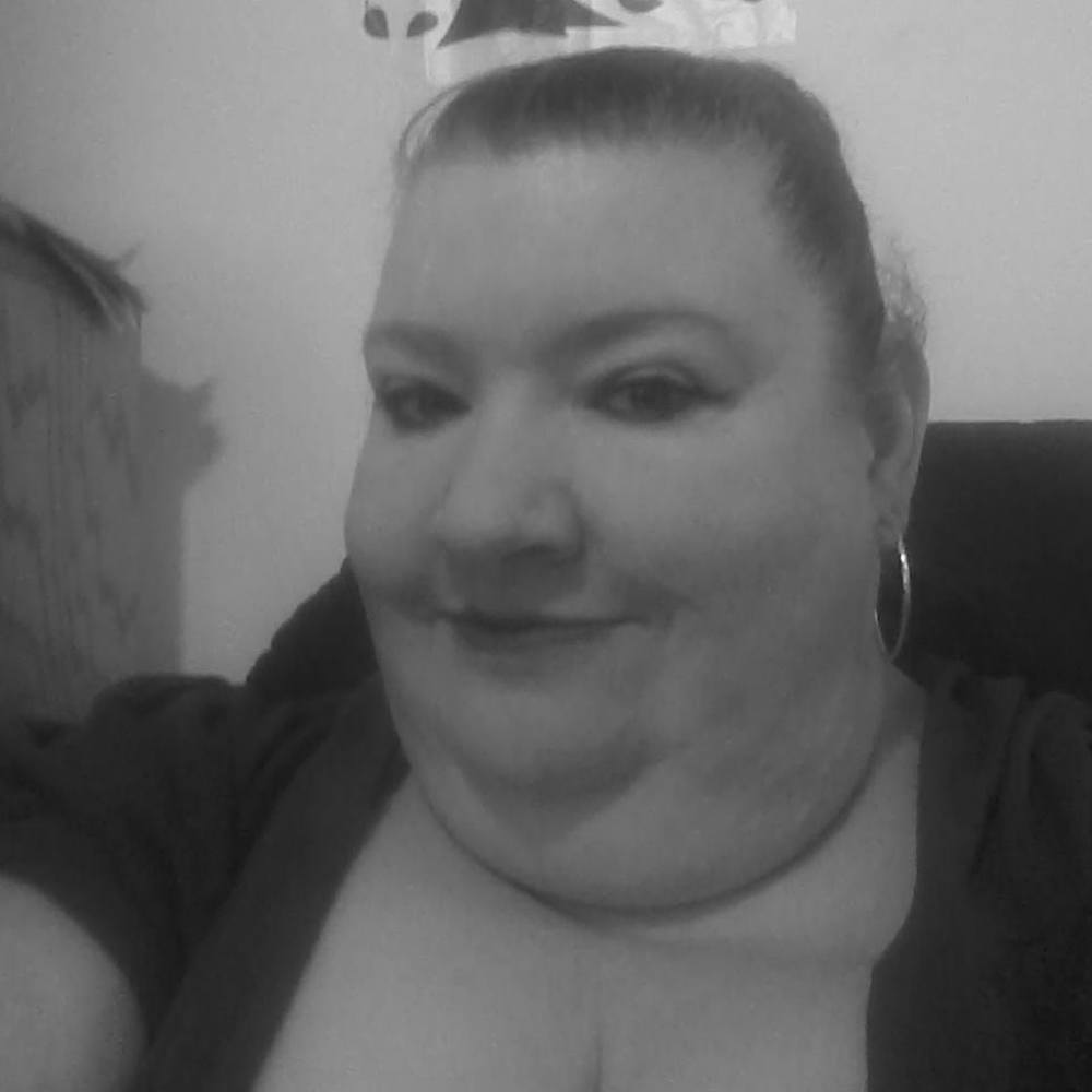 Meet your Posher, Angi